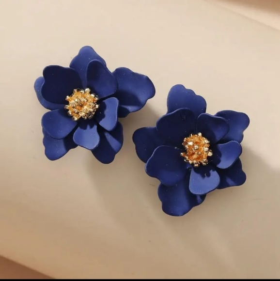 Boho Flower Stud Earrings for Women Royal Blue. - Picture 3 of 4